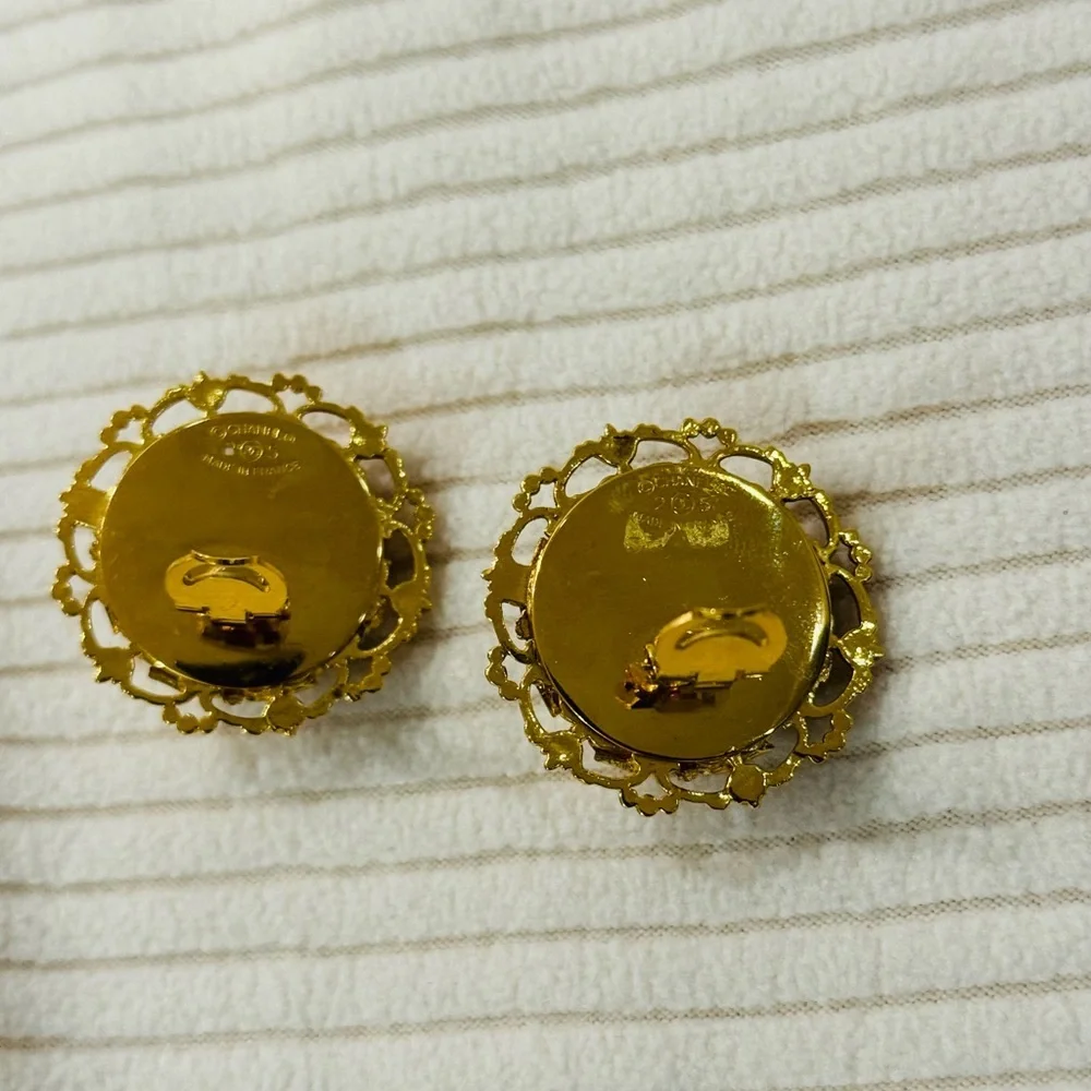 Chanel Vintage Gold Pearl Clip-On Earrings EUC - Beautiful Statement Piece